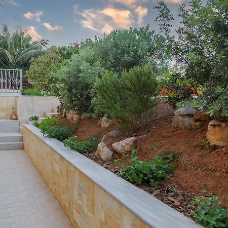 Astir Apartmanhotel 3*