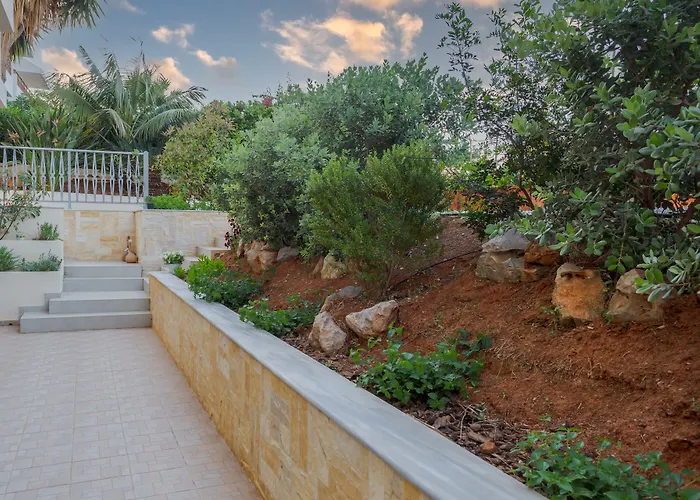 Astir Apartmanhotel 3*