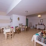 Aparthotel Astir