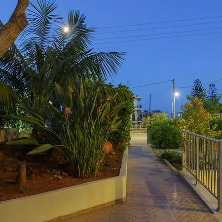 Astir Ξενοδοχείο με διαμερίσματα 3*